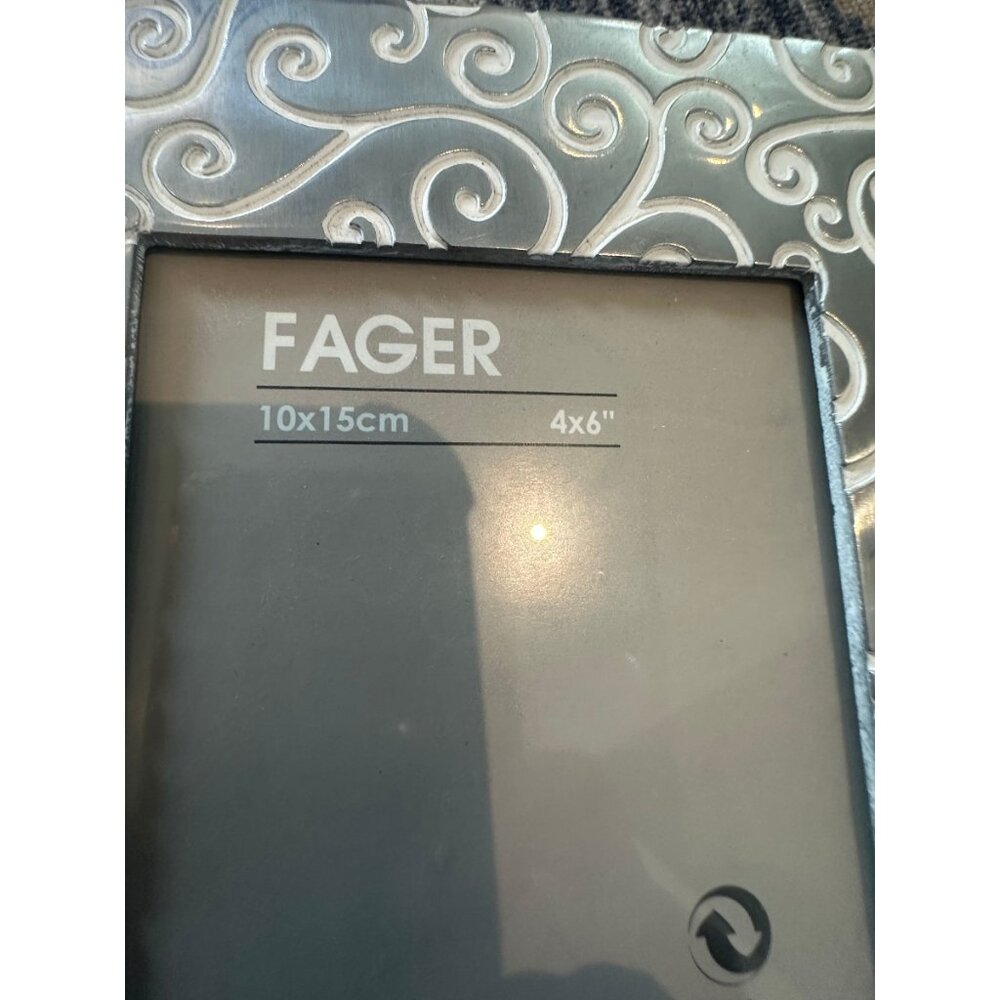 IKEA SPIRAL Embossed Photo Frame 4x6"